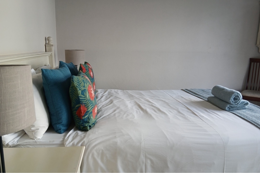 To Let 2 Bedroom Property for Rent in Santos Bay Western Cape